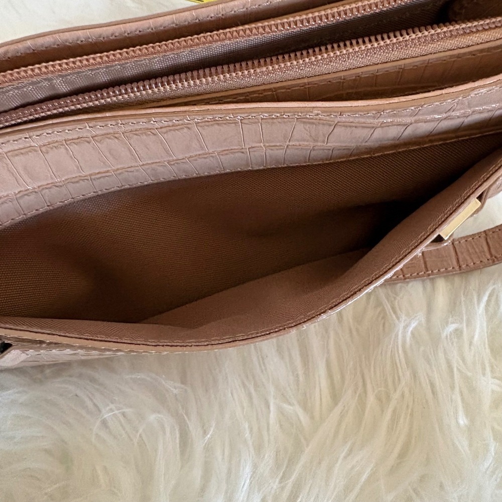 Etienne Aigner Vintage Tan Croc Embossed Leather Shoulder Bag 80033 - Picture 12 of 16